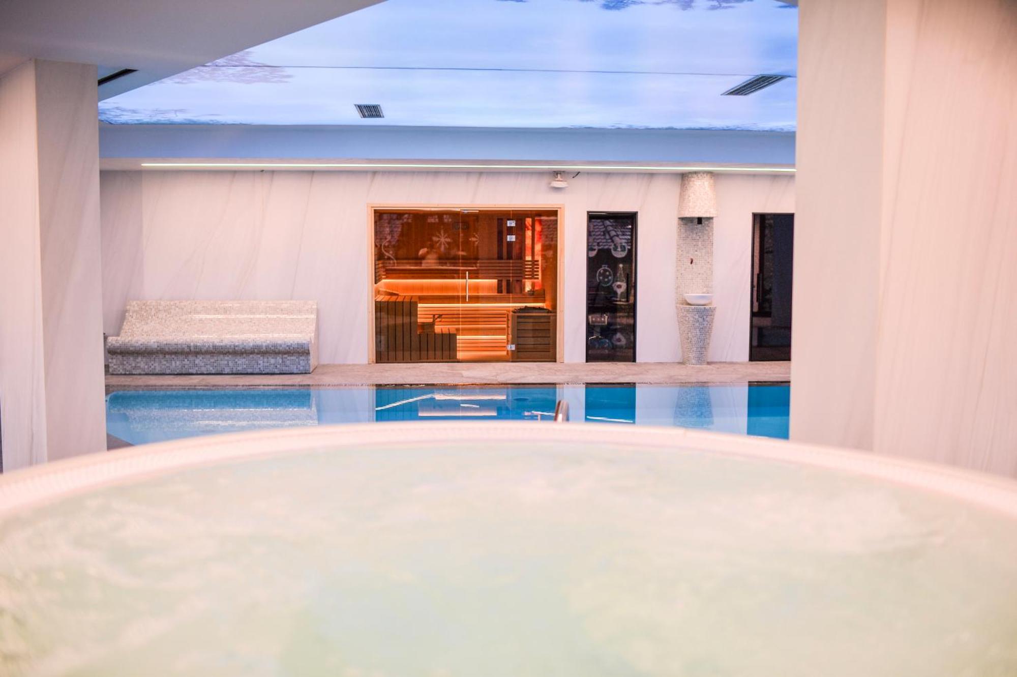 Vila Borova Wellness&Spa Resort 兹拉蒂博尔 外观 照片