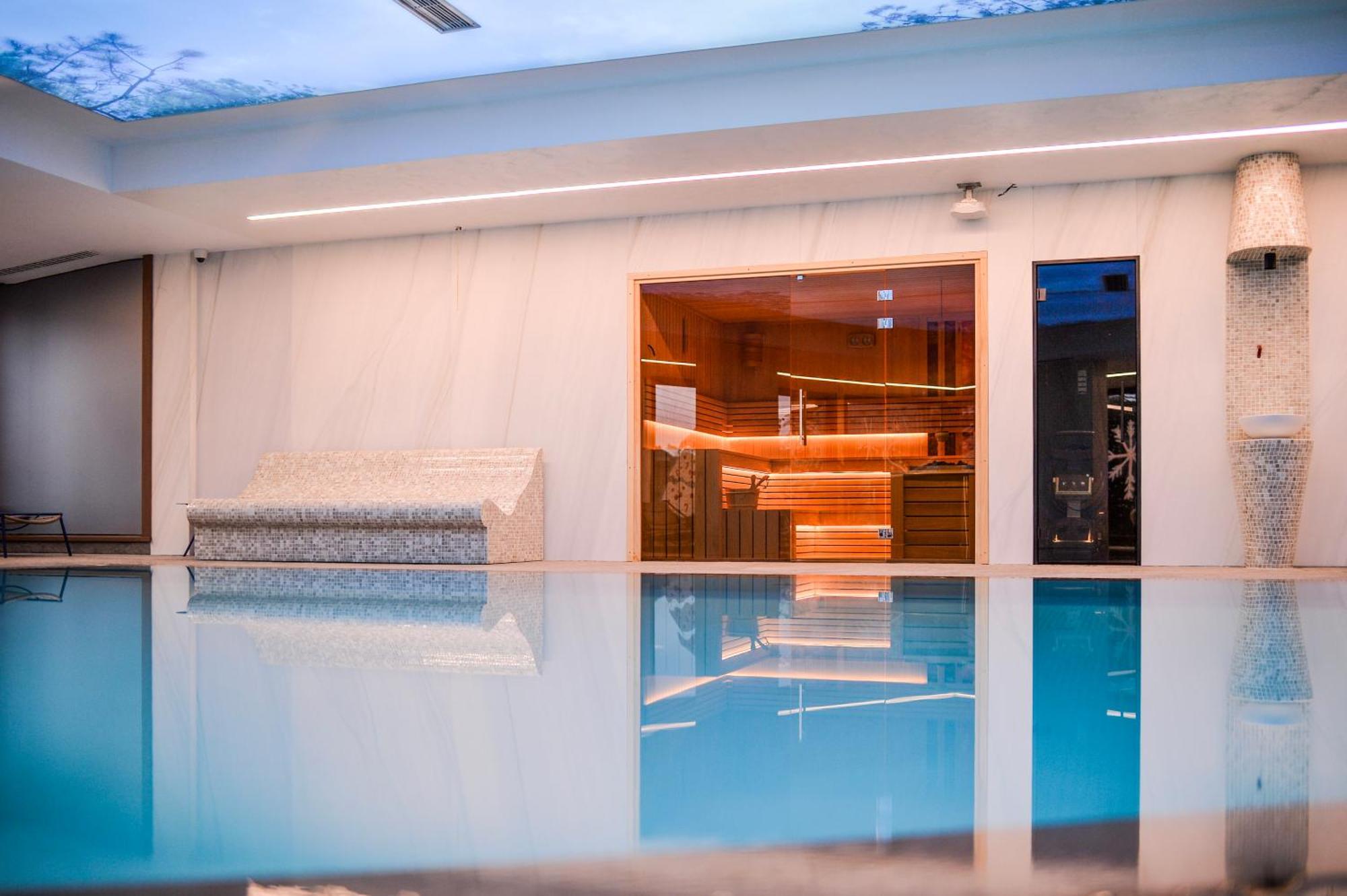Vila Borova Wellness&Spa Resort 兹拉蒂博尔 外观 照片