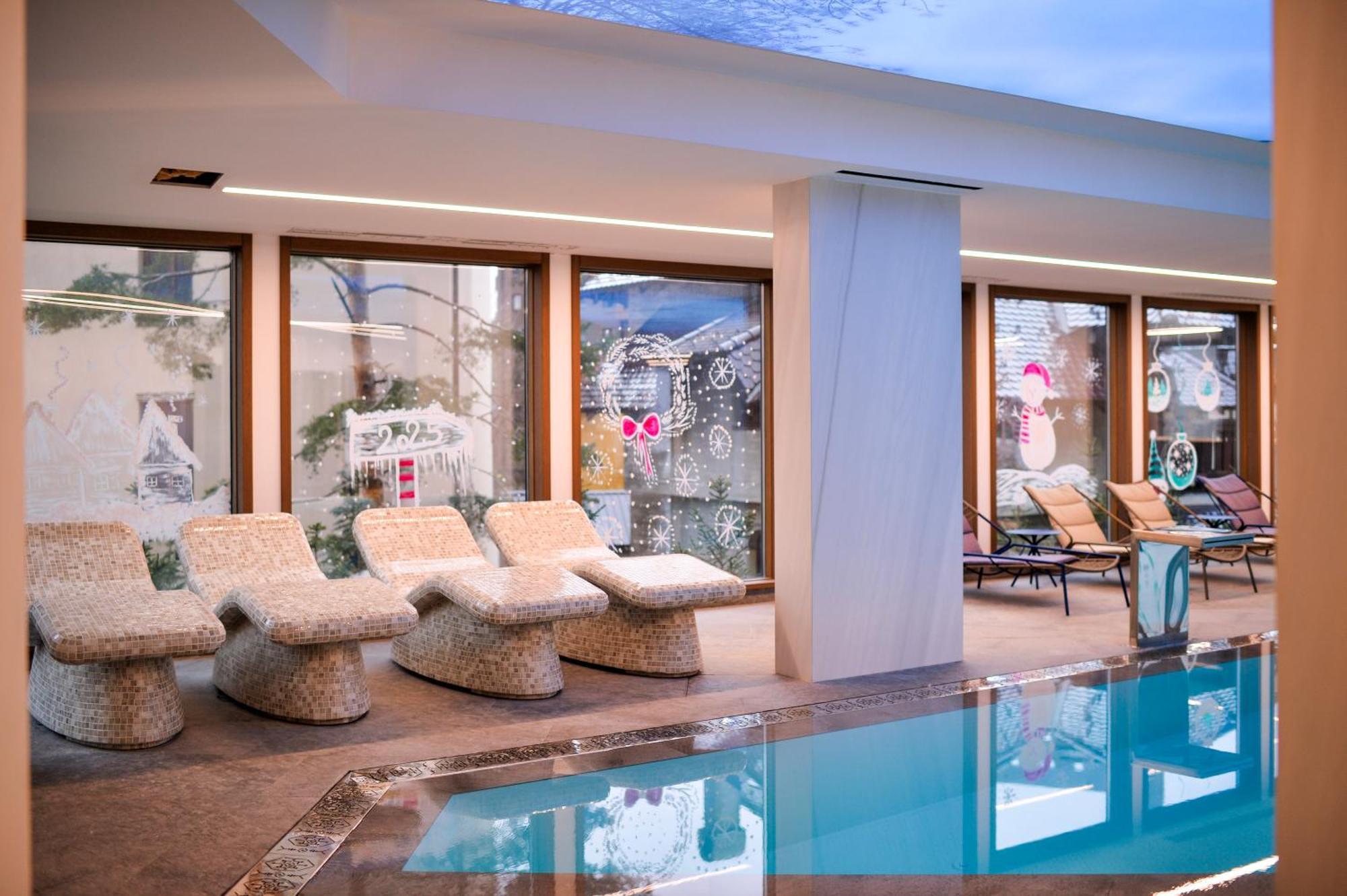 Vila Borova Wellness&Spa Resort 兹拉蒂博尔 外观 照片