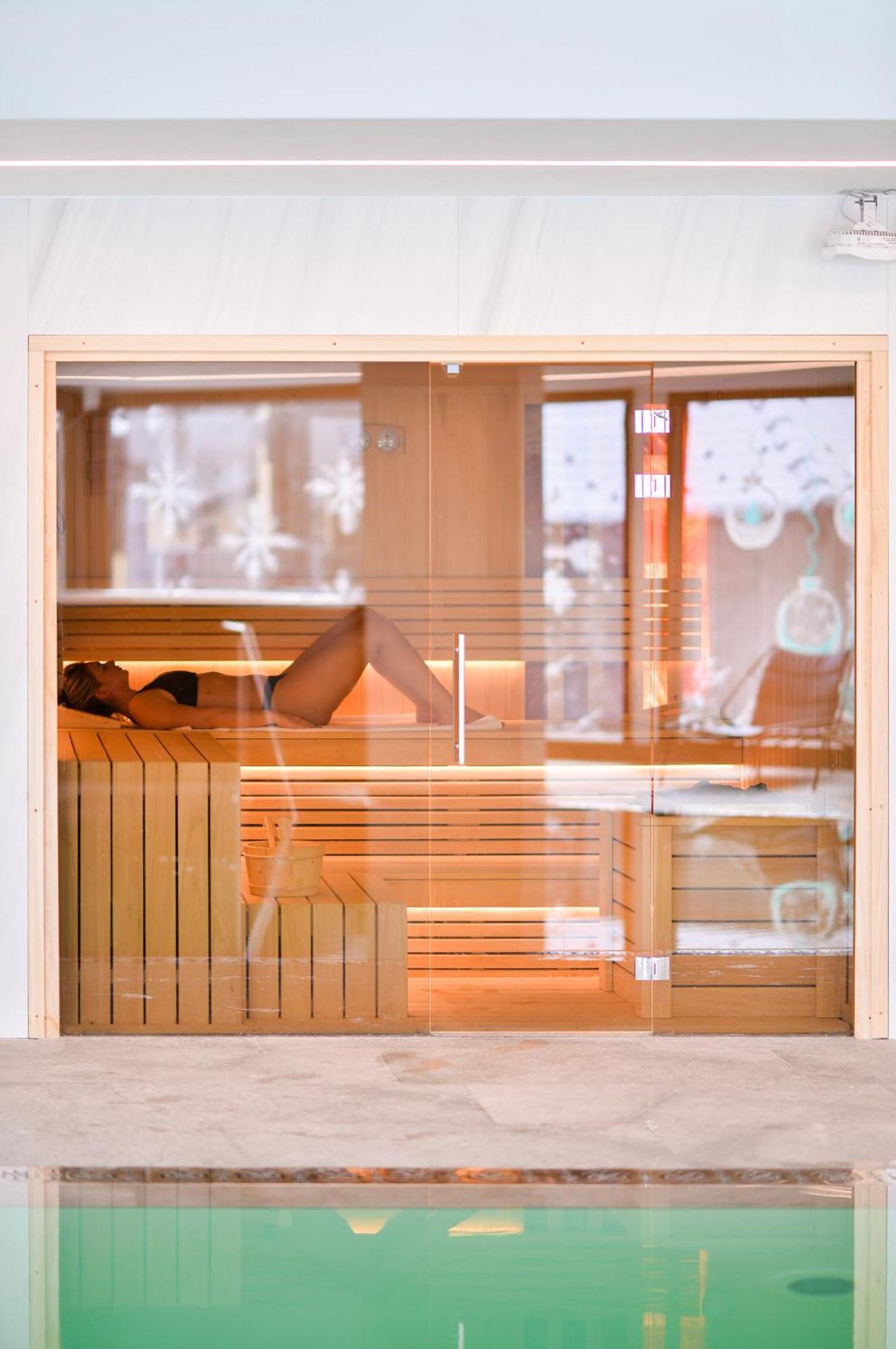 Vila Borova Wellness&Spa Resort 兹拉蒂博尔 外观 照片